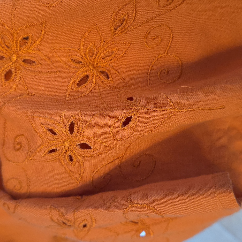 Chic Terracotta Midi Dress - Picture 4 of 5